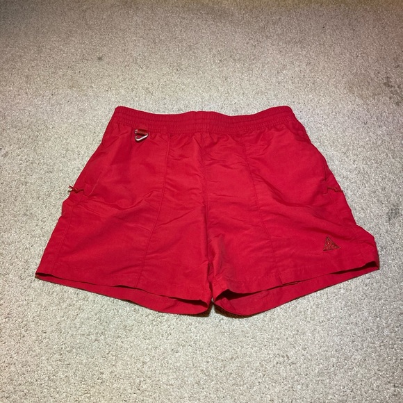 COPY - Nike ACG shorts - Picture 1 of 8